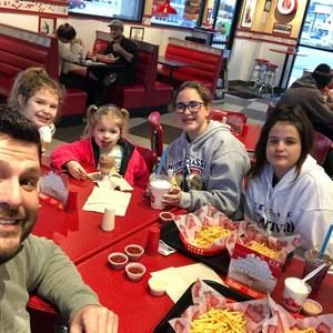 Meet your Posher, Bobby